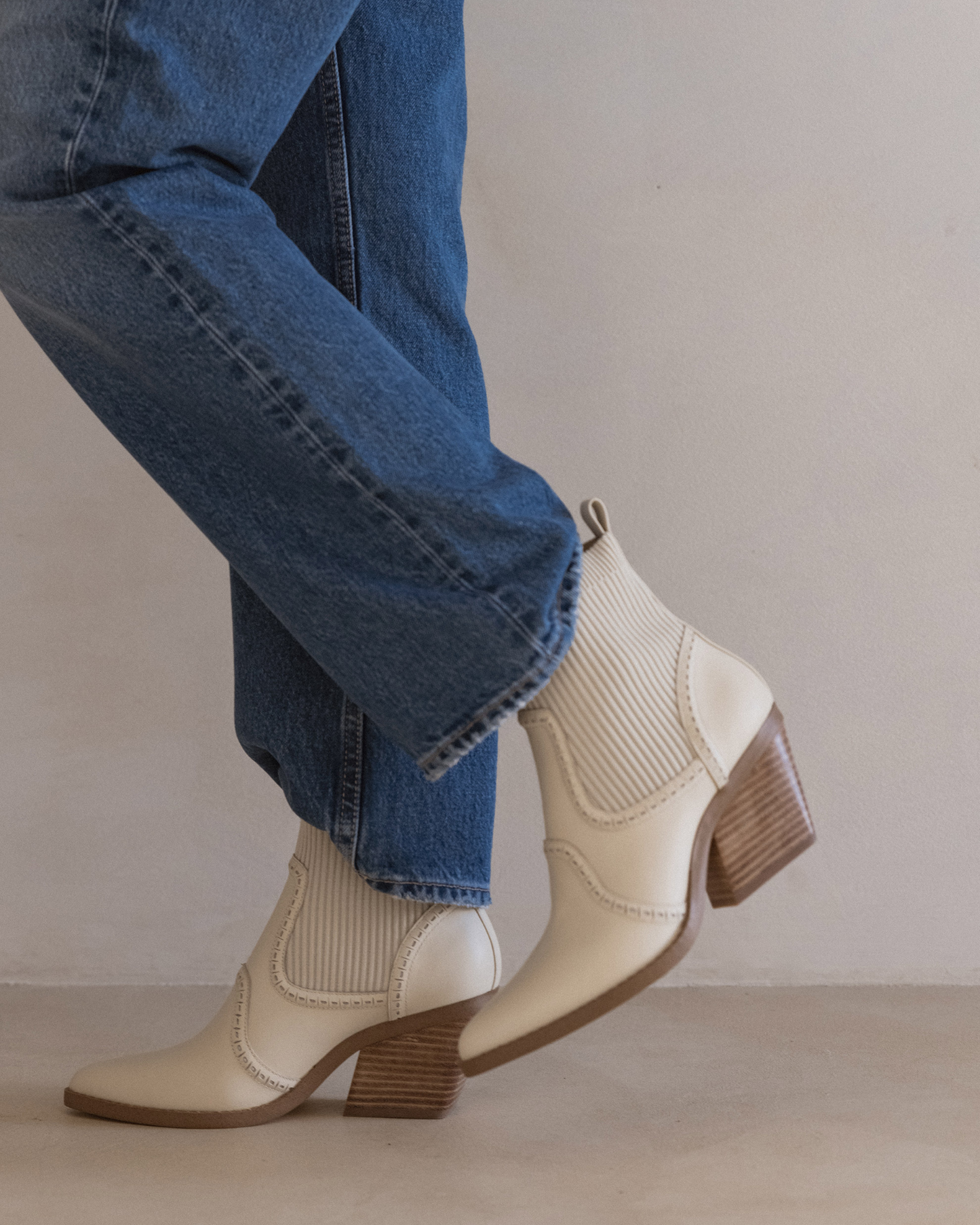 Yanna Leather Boot - Ivory